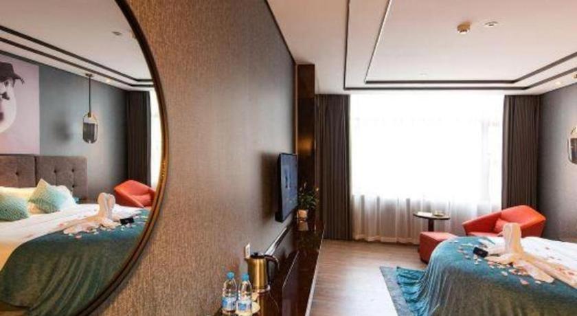 Xana Hotelle-Hotel Luzhou Baizitu Square Dış mekan fotoğraf
